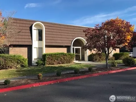 11004 NE 68th St #924, Kirkland, WA 98033