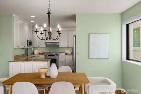 Dining - 524 Maple St #104, Edmonds, WA 98020 photo 1 of 2