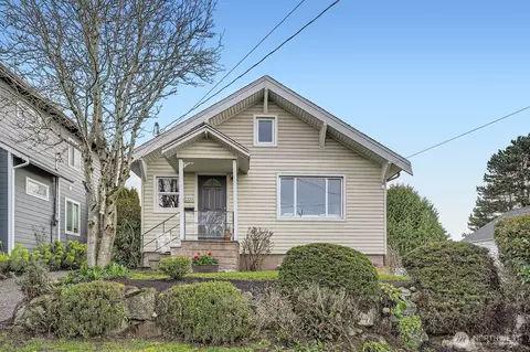 1223 SW Myrtle St, Seattle, WA 98106