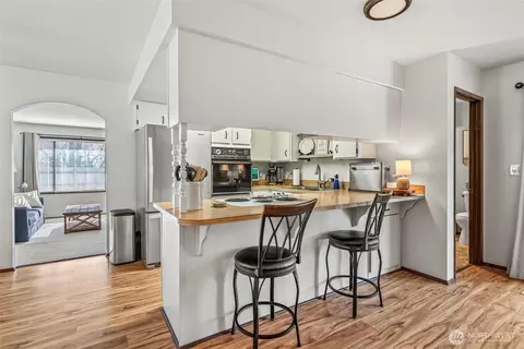 Kitchen - 2549 42nd Ave, Longview, WA 98632 photo 1 of 3