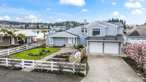 4981 NE Canal Ln, Hansville, WA 98340