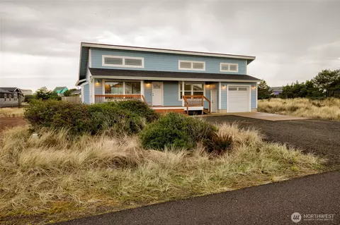 1277 Fleetwood Ave SW, Ocean Shores, WA 98569