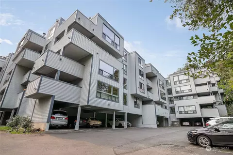 2510 W Manor Pl #311, Seattle, WA 98199