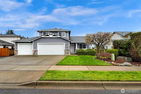 7404 30th St NE, Marysville, WA 98270