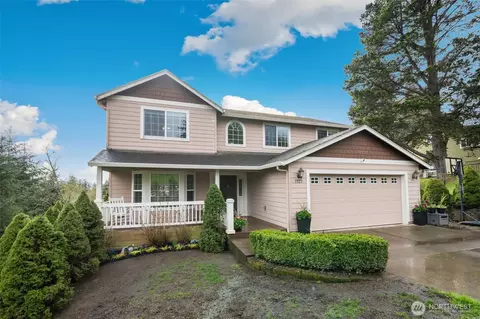 3325 Columbia Heights Rd, Longview, WA 98632