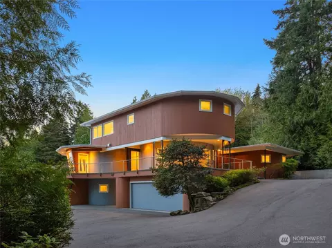 6705 NE Baker Hill Rd, Bainbridge Island, WA 98110