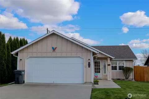 1214 SE Scenic View Dr, College Place, WA 99324