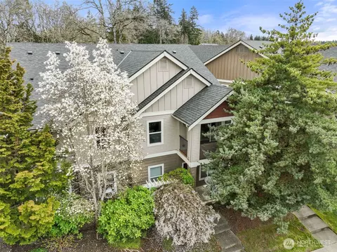 2200 Tolmie Ave #D1, Dupont, WA 98327