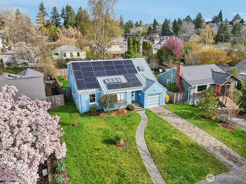 4330 NE 56th St, Seattle, WA 98105