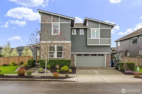 775 NE 4th St, North Bend, WA 98045