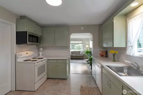 6024 Rockefeller Ave, Everett, WA 98203 photo 8