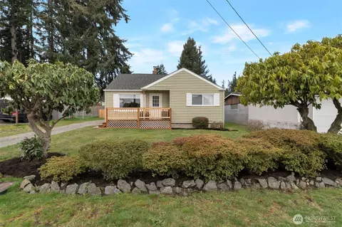 6024 Rockefeller Ave, Everett, WA 98203