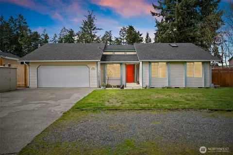 5305 Marian Dr NE, Olympia, WA 98516