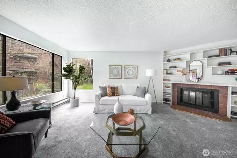 2300 NE 89th St #8925, Seattle, WA 98115