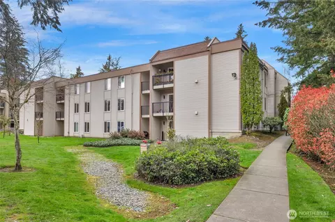 14620 NE 32nd St #F14, Bellevue, WA 98007