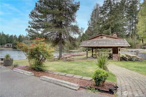 200 E Soderberg Rd, Allyn, WA 98524 photo 17
