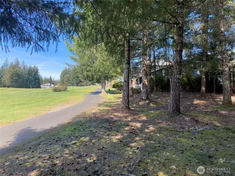 200 E Soderberg Rd, Allyn, WA 98524 photo 6