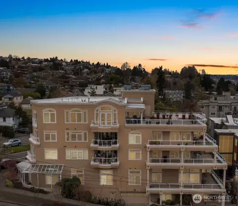 2100 Thorndyke Ave W #402, Seattle, WA 98199