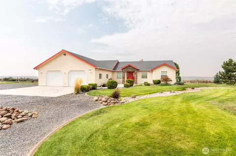11166 N Highway 17, Moses Lake, WA 98837