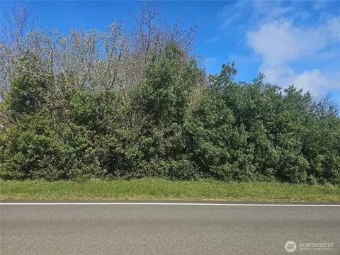 144 Marine View Dr SW, Ocean Shores, WA 98569