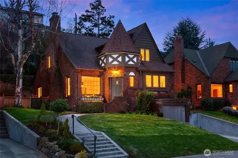 3263 Conkling Pl W, Seattle, WA 98119