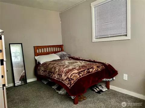 Bedroom - 7523 Upper Ridge Rd, Everett, WA 98203 photo 4 of 4
