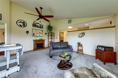 Living - 60 Lotus Ln, Sequim, WA 98382 photo 1 of 4