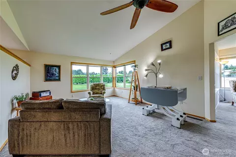 Living - 60 Lotus Ln, Sequim, WA 98382 photo 2 of 4