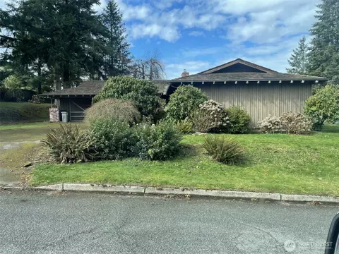 21408 36th Ave W, Mountlake Terrace, WA 98043