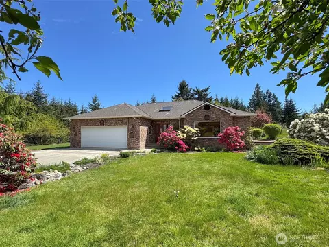 80 N Tara Ln, Port Angeles, WA 98362