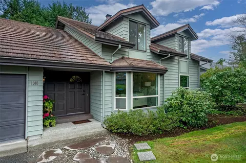 1818 172nd Ave NE, Bellevue, WA 98008