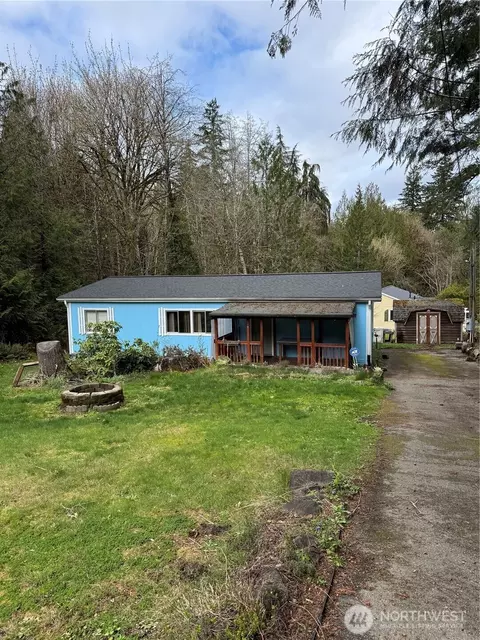 71 E Hillside Dr, Belfair, WA 98528