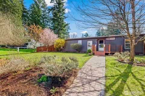 19618 18th St SW, Lakebay, WA 98349