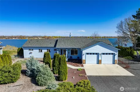 3337 Westshore Dr NE, Moses Lake, WA 98837