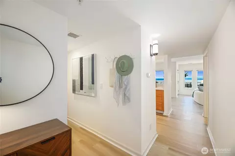 4847 California Ave SW #506, Seattle, WA 98116