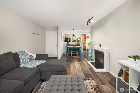 Living - 921 SW 130th St #C103, Everett, WA 98204 photo 3 of 3