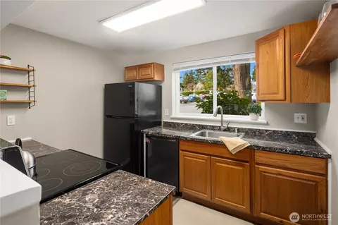 Kitchen - 921 SW 130th St #C103, Everett, WA 98204 photo 1 of 2