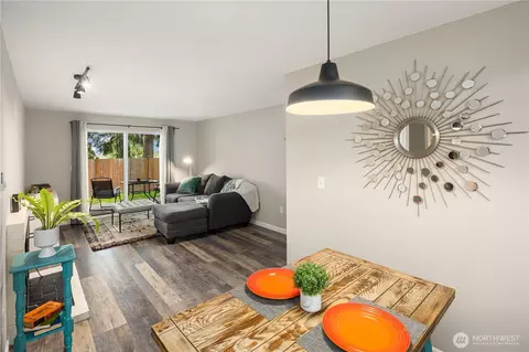Dining - 921 SW 130th St #C103, Everett, WA 98204 photo 3 of 3