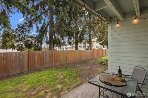 Exterior - 921 SW 130th St #C103, Everett, WA 98204 photo 2 of 2