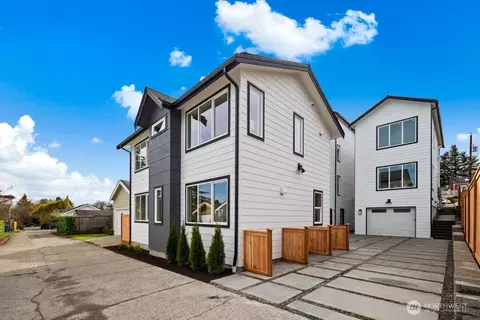 7532 30th Ave NW, Seattle, WA 98117