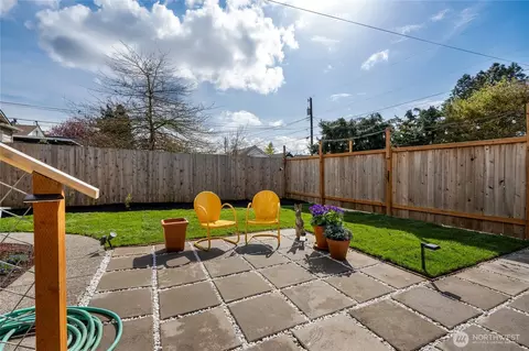 Exterior - 1906 Lombard Ave, Everett, WA 98201 photo 7 of 8