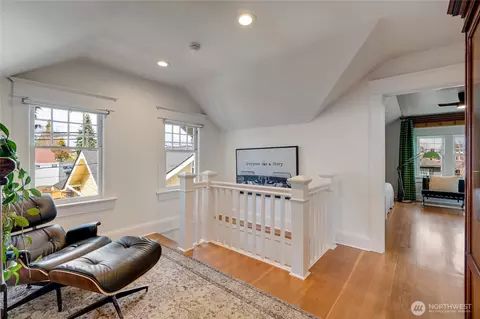 Entry Way - 1906 Lombard Ave, Everett, WA 98201 photo 1 of 2