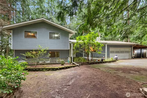 6605 185th Ave E, Bonney Lake, WA 98391