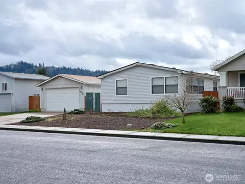 1850 Heartwood Dr, Woodland, WA 98674