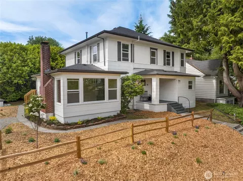 119 20th Ave SE, Olympia, WA 98501