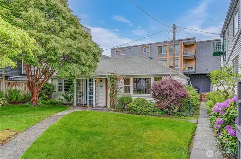 7868 Green Lake Dr N UNIT 9, Seattle, WA 98103