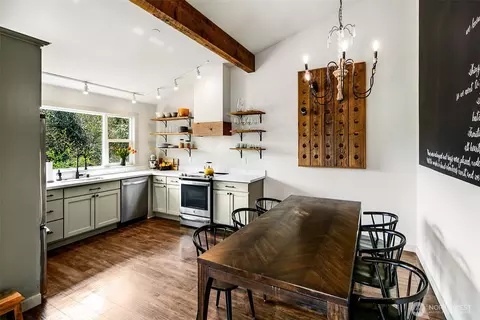 Kitchen - 22422 9th Ave SE, Bothell, WA 98021 photo 1 of 2