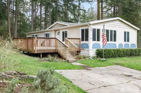 4695 Park Acres Dr #34, Oak Harbor, WA 98277