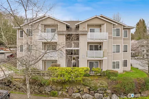 801 Rainier Ave N #C114, Renton, WA 98057