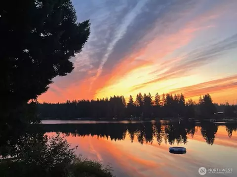 900 E Benson Lake Dr, Grapeview, WA 98546 photo 2